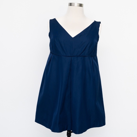 J Crew - Fit and Flare Mini V-neck dress - Picture 1 of 9